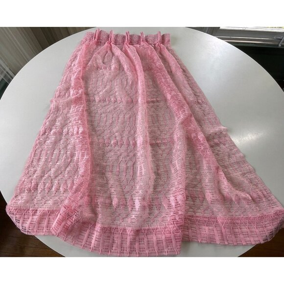 Vintage 1960s pleated curtain, bubblegum pink, mesh net, single short panel - Picture 1 of 9